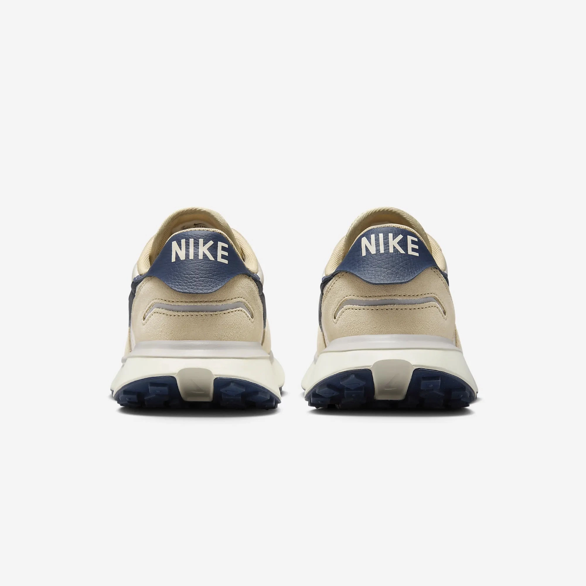 Nike | PHOENIX WAFFLE  { LT OREWOOD BRN/MIDNIGHT NAVY-TEAM GOLD