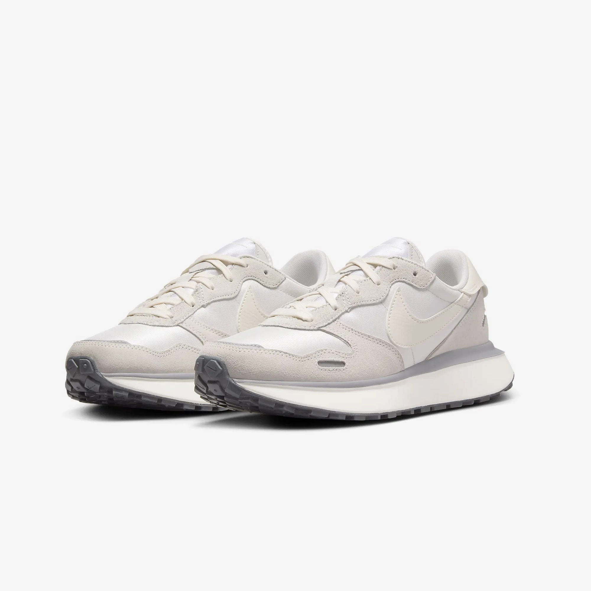 Nike | PHOENIX WAFFLE  { PLATINUM TINT/PALE IVORY-SUMMIT WHITE