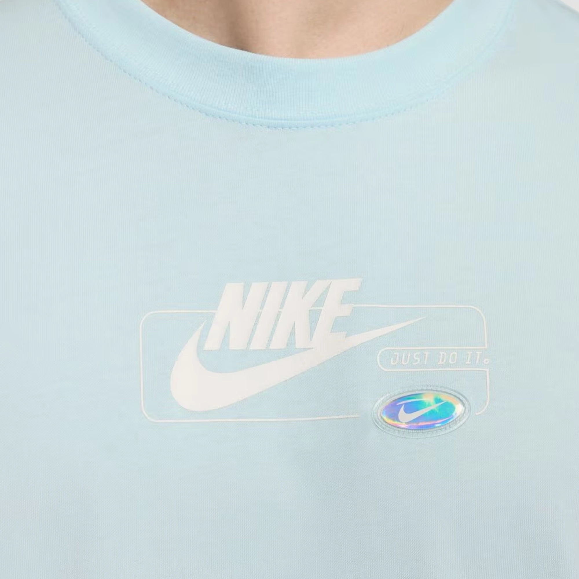 Nike | SPORTSWEAR  { GLACIER BLUE