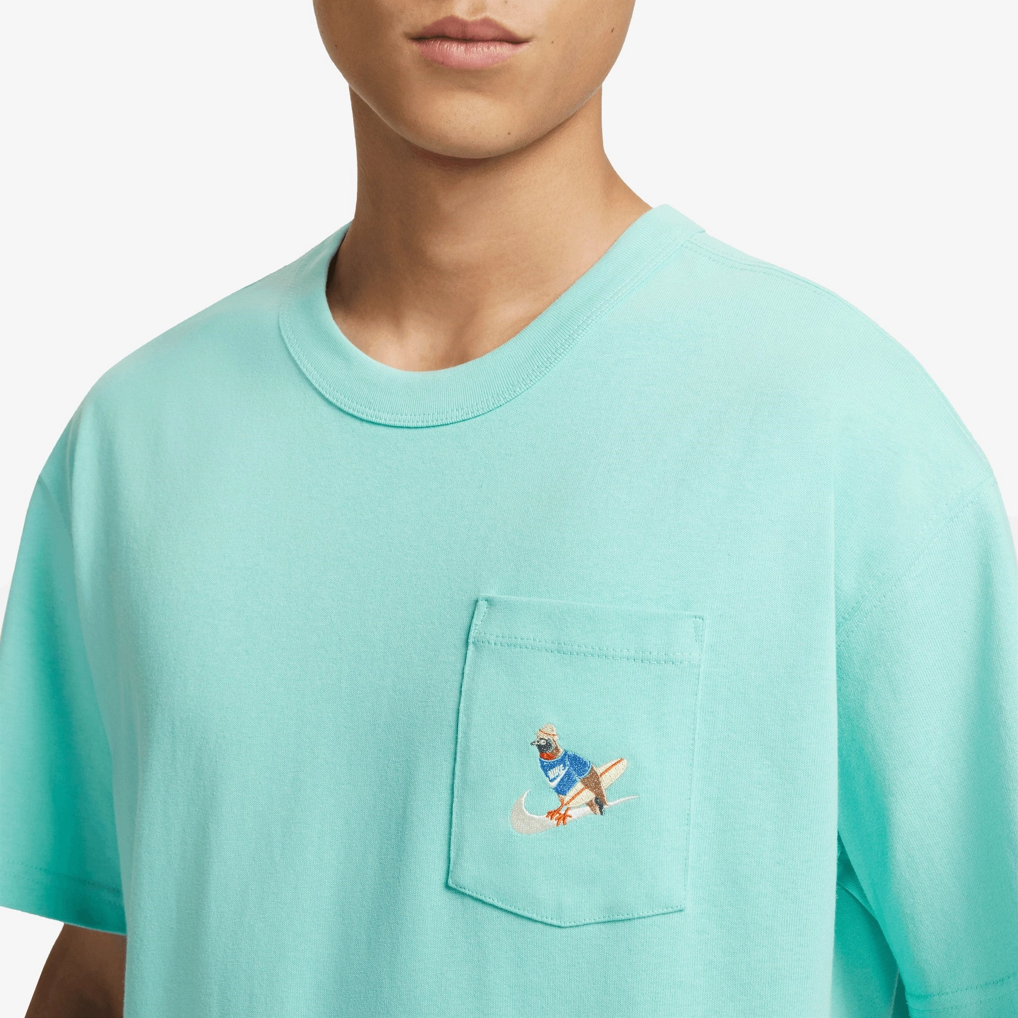 Nike | SPORTSWEAR PREMIUM ESSENTIALS '
