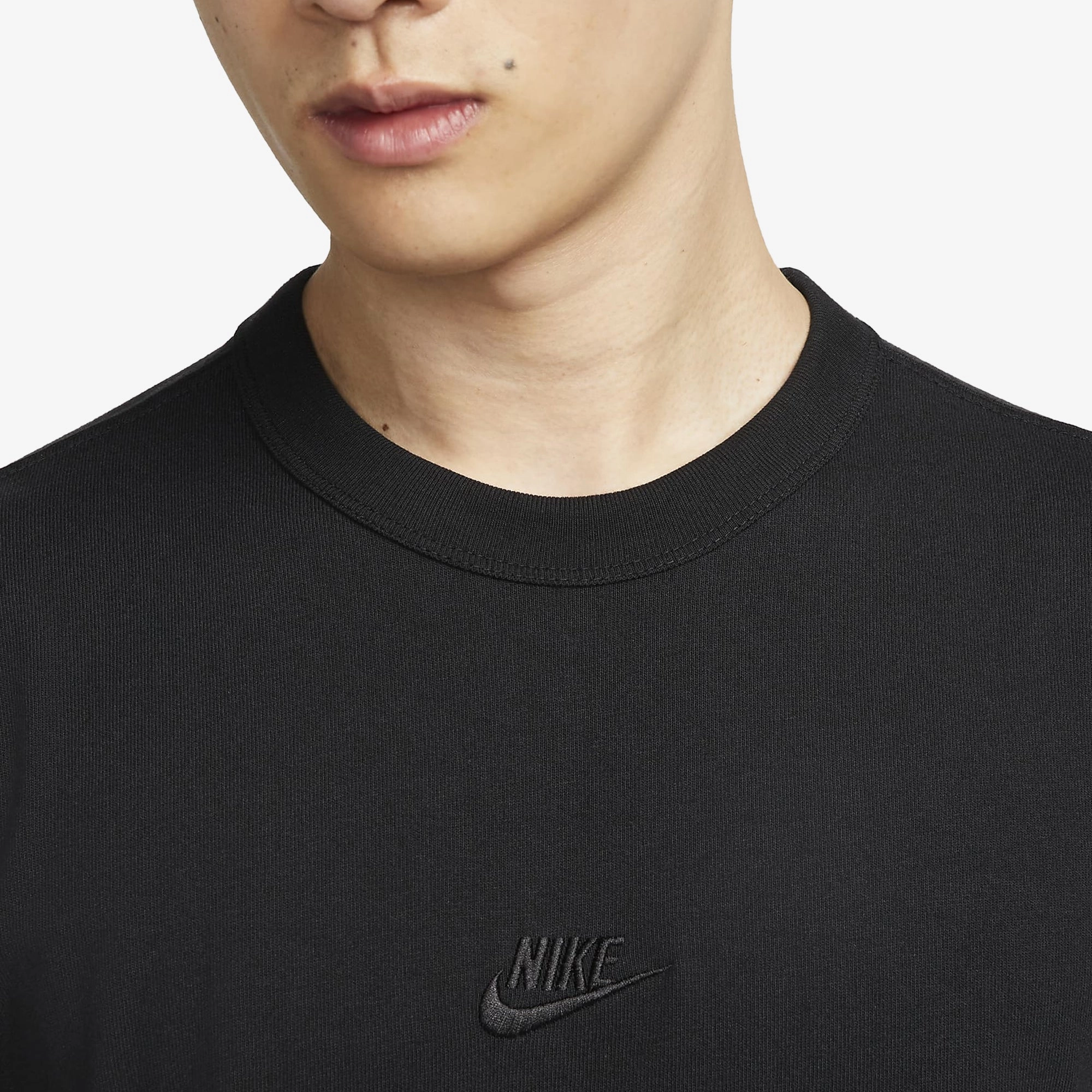 Nike | SPORTSWEAR PREMIUM ESSENTIALS  { BLACK/BLACK