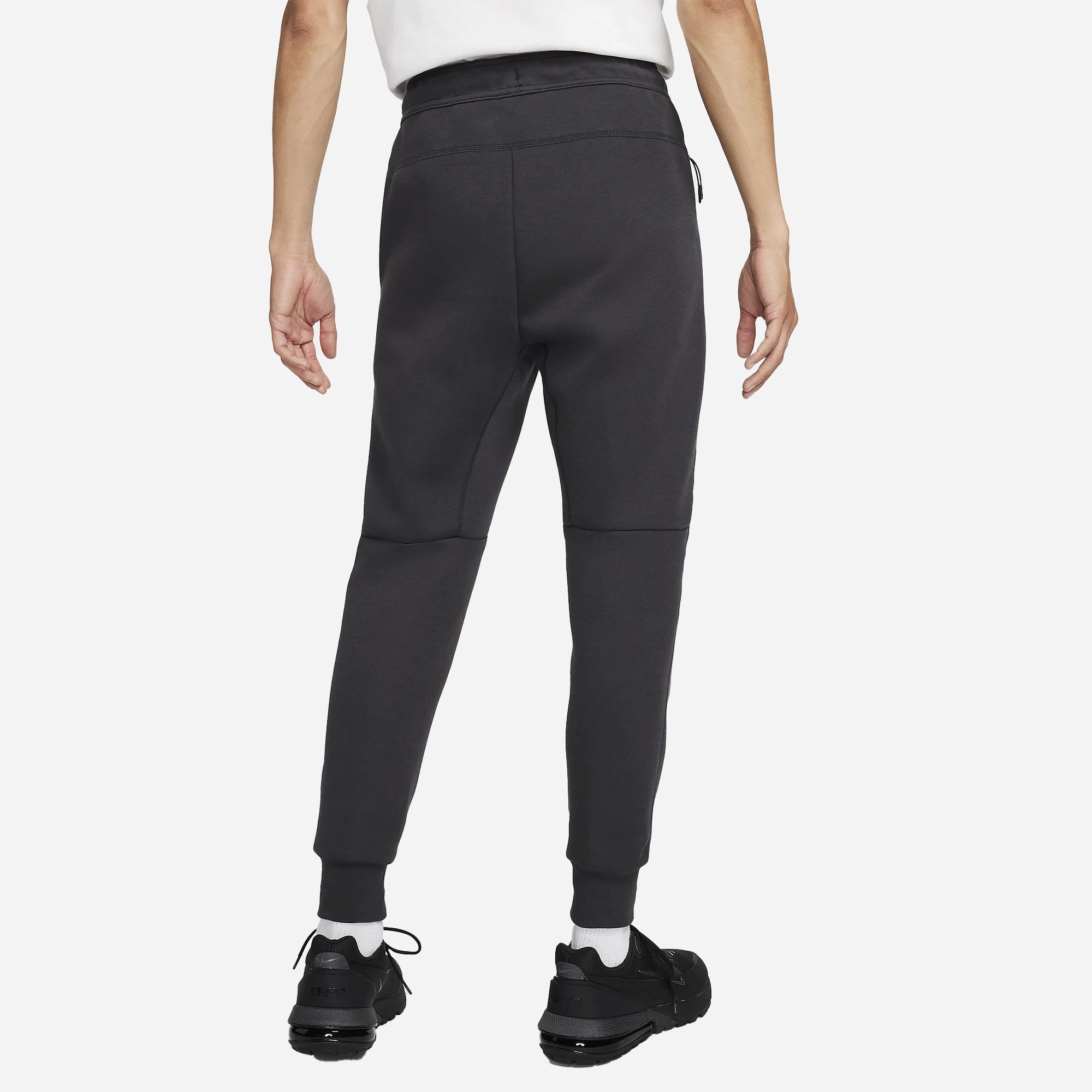 Nike | SPORTSWEAR TECH FLEECE SLIM FIR JOGGERS  { BLACK/BLACK