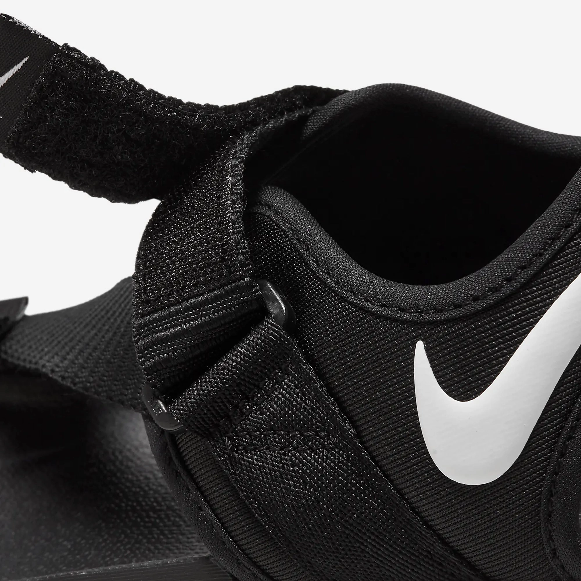 Nike | VISTA SANDALS  { BLACK/WHITE-BLACK