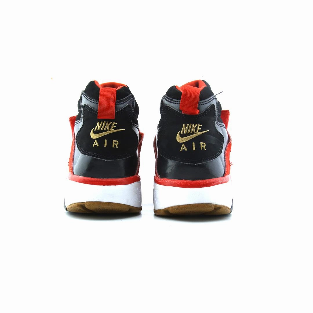 NIKE AIR DIAMOND TURF 2