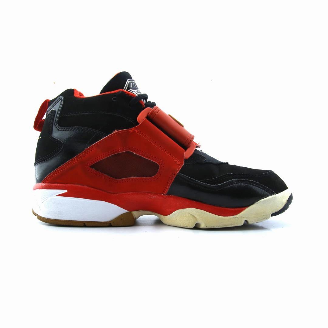 NIKE AIR DIAMOND TURF 2