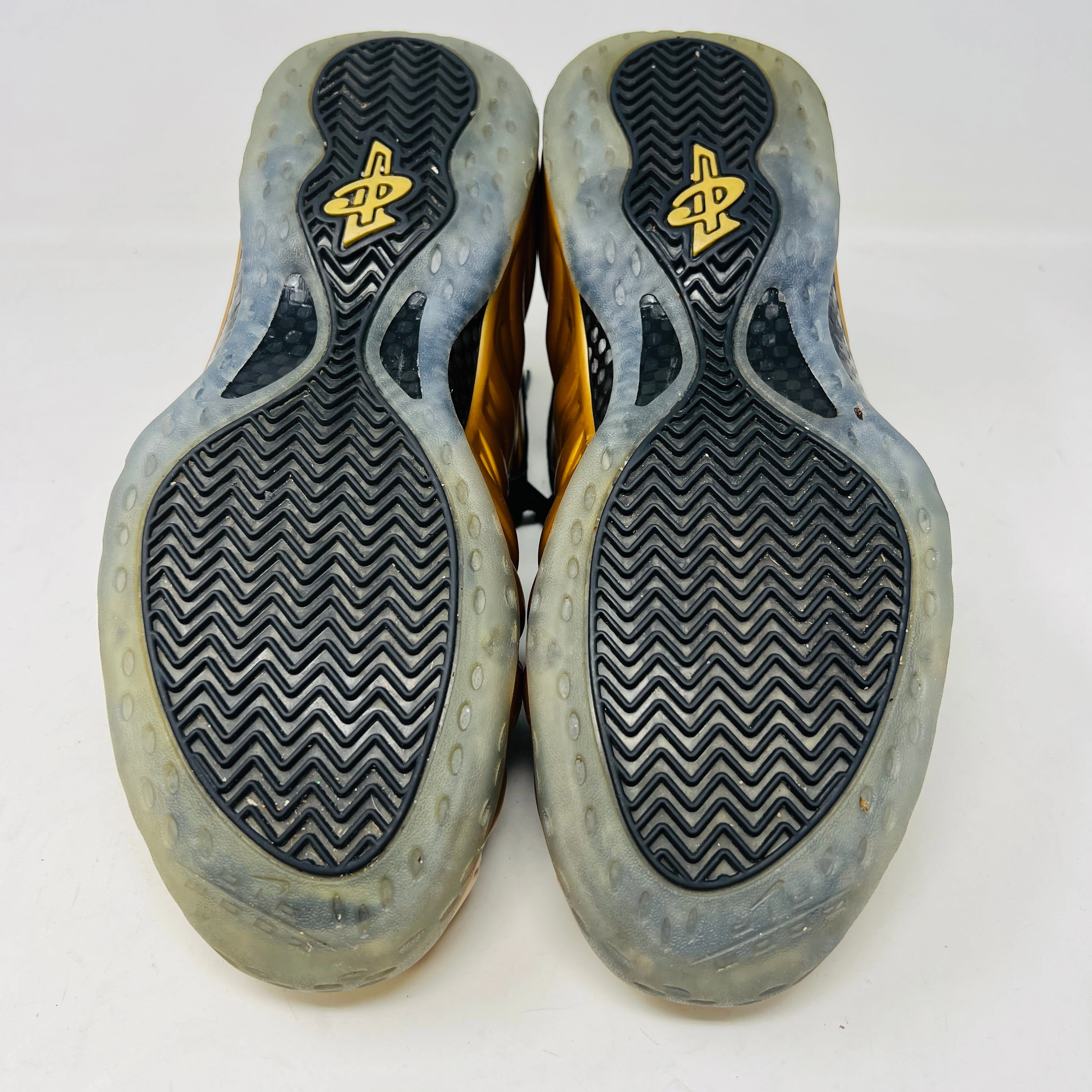 Nike Air Foamposite One Metallic Gold
