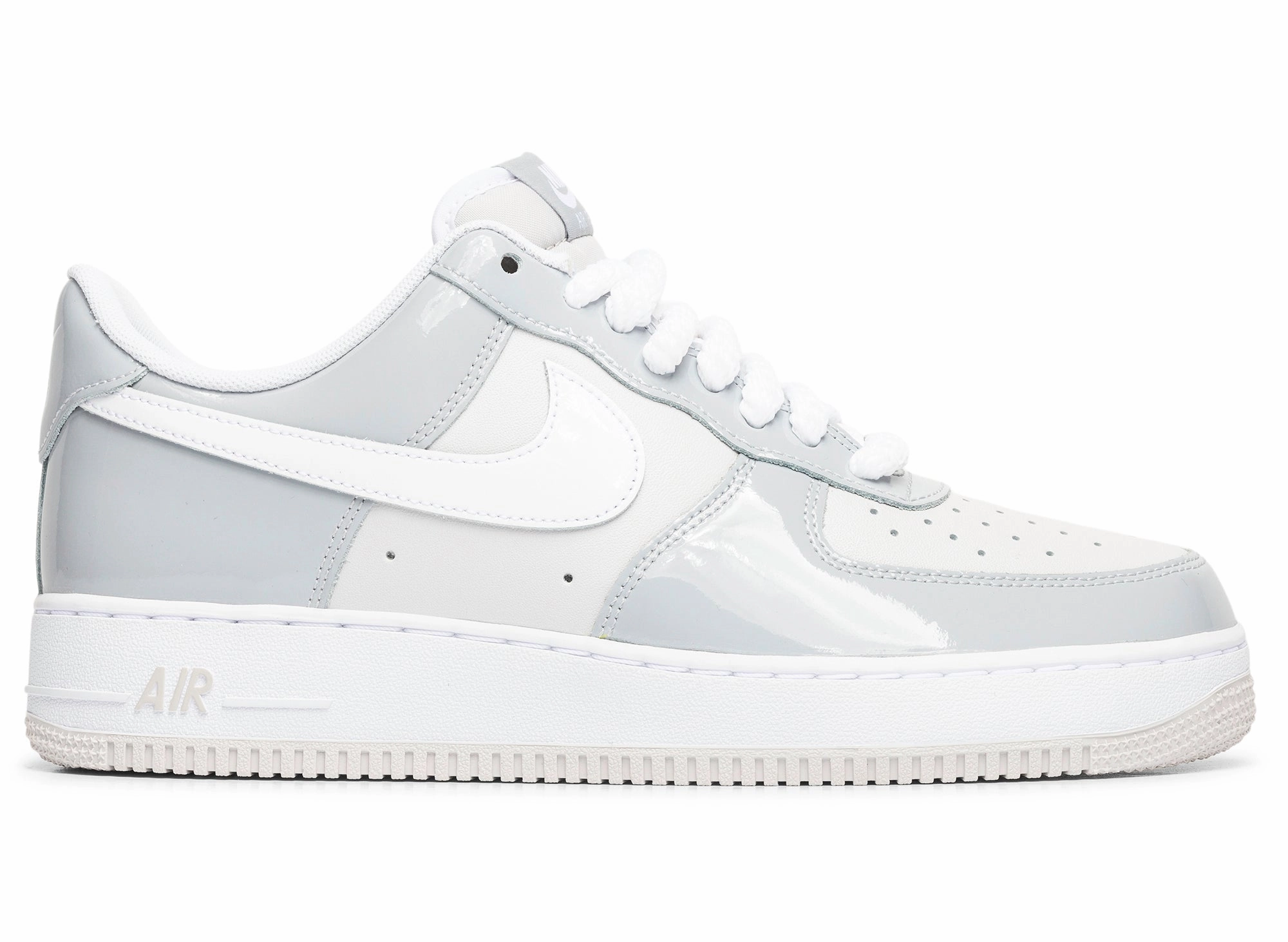 Nike Air Force 1 07 LV8