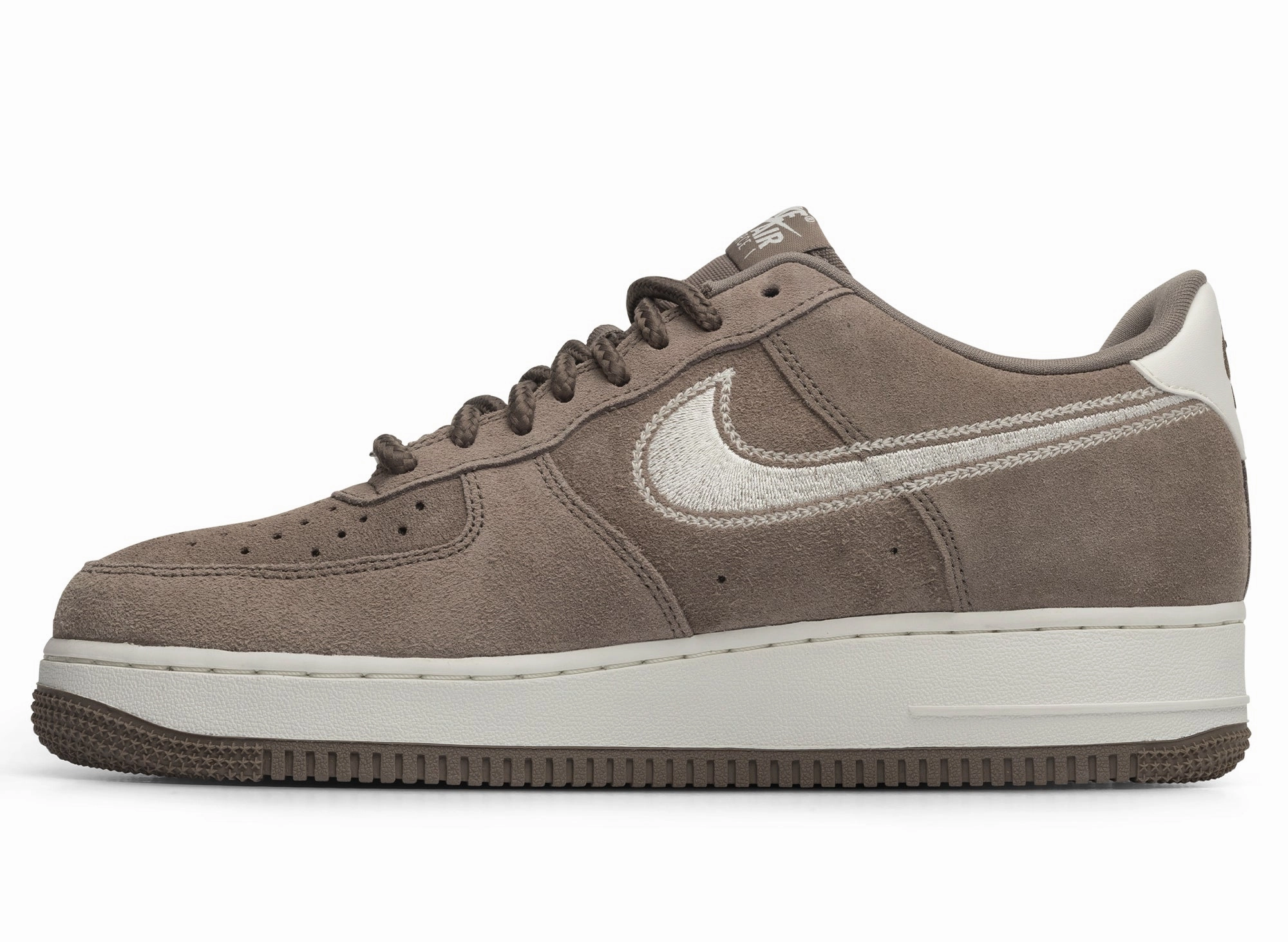 Nike Air Force 1 '07 LV8