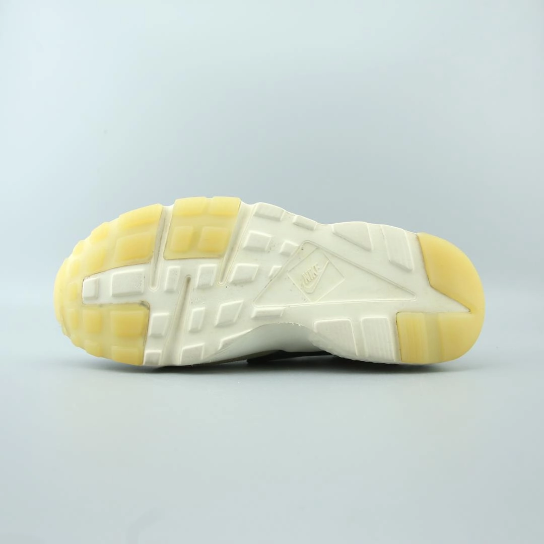 NIKE AIR HUARACHE RUN