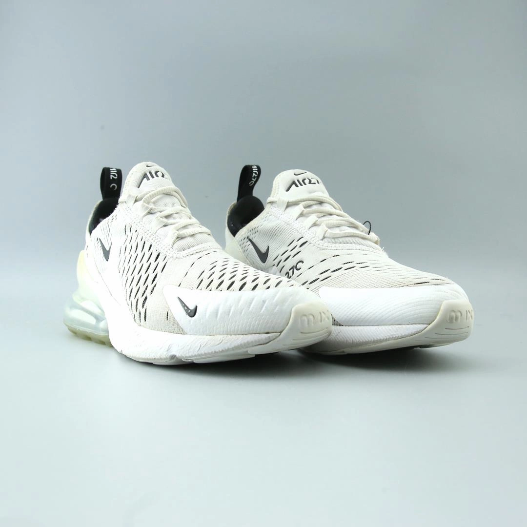NIKE AIR MAX 270