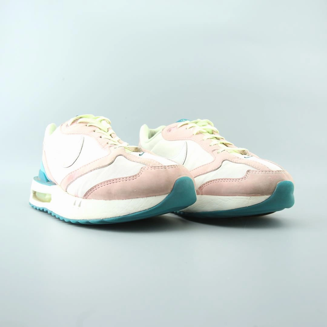 NIKE AIR MAX DAWN