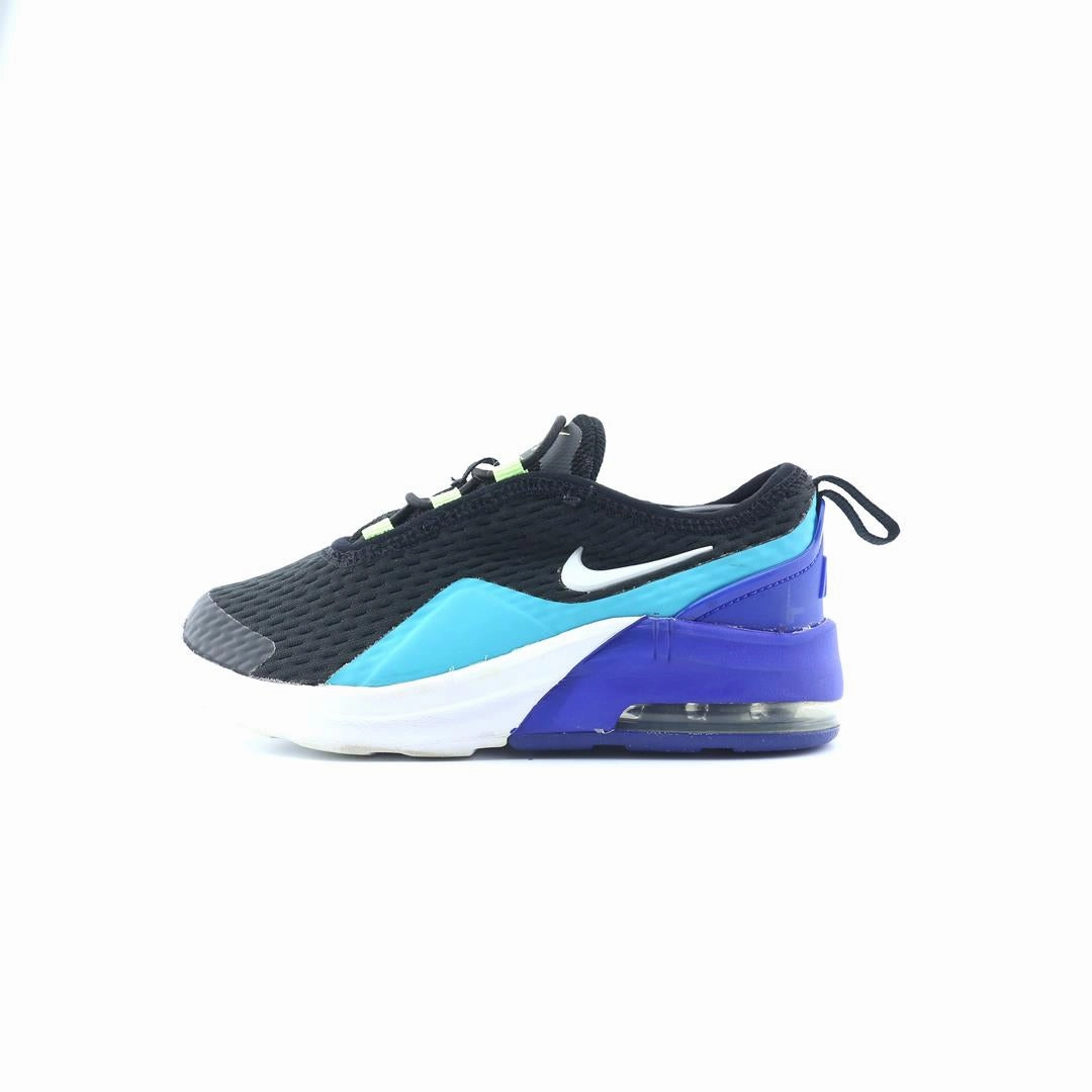 NIKE AIR MAX