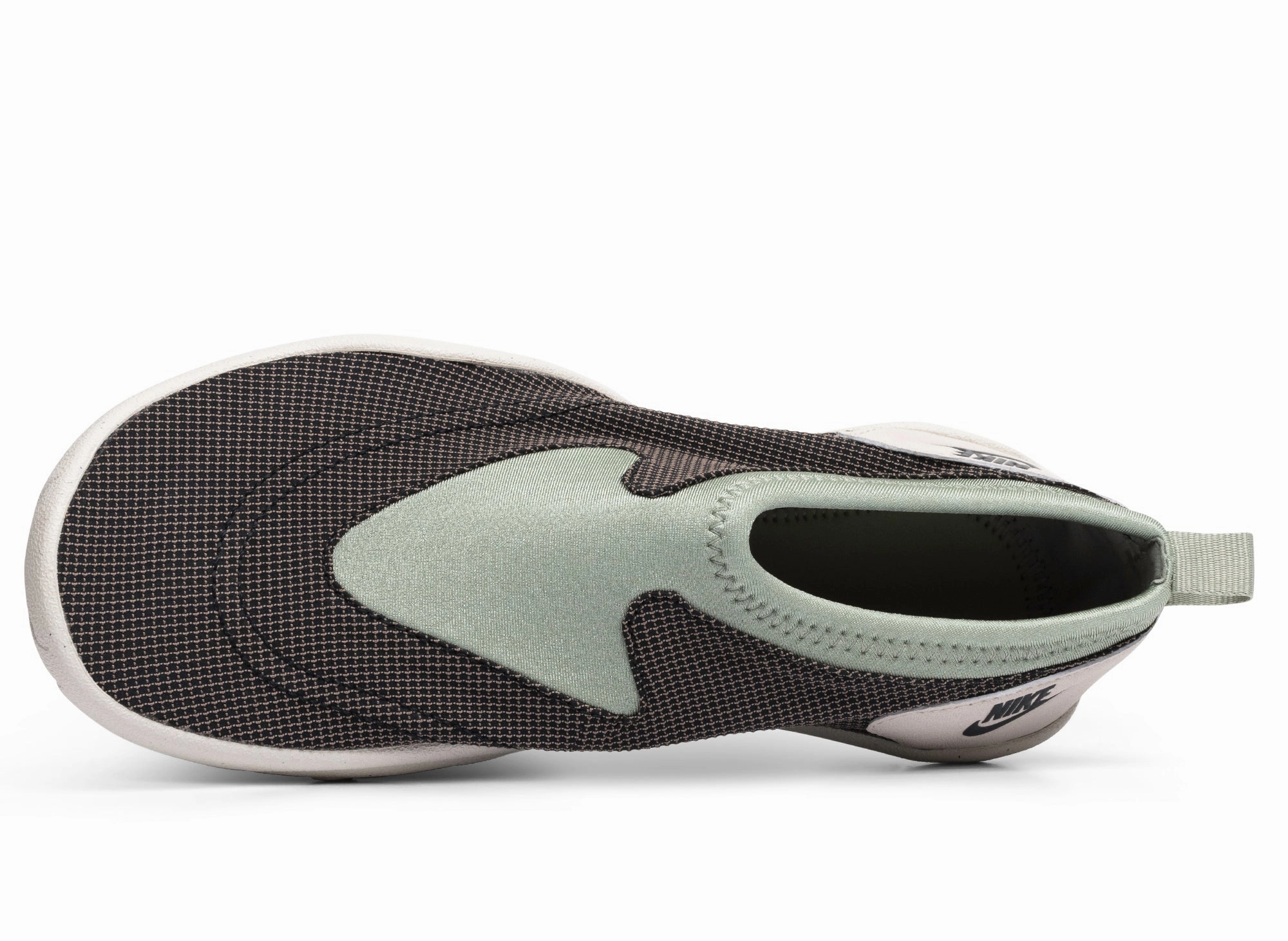 Nike Aqua Turf