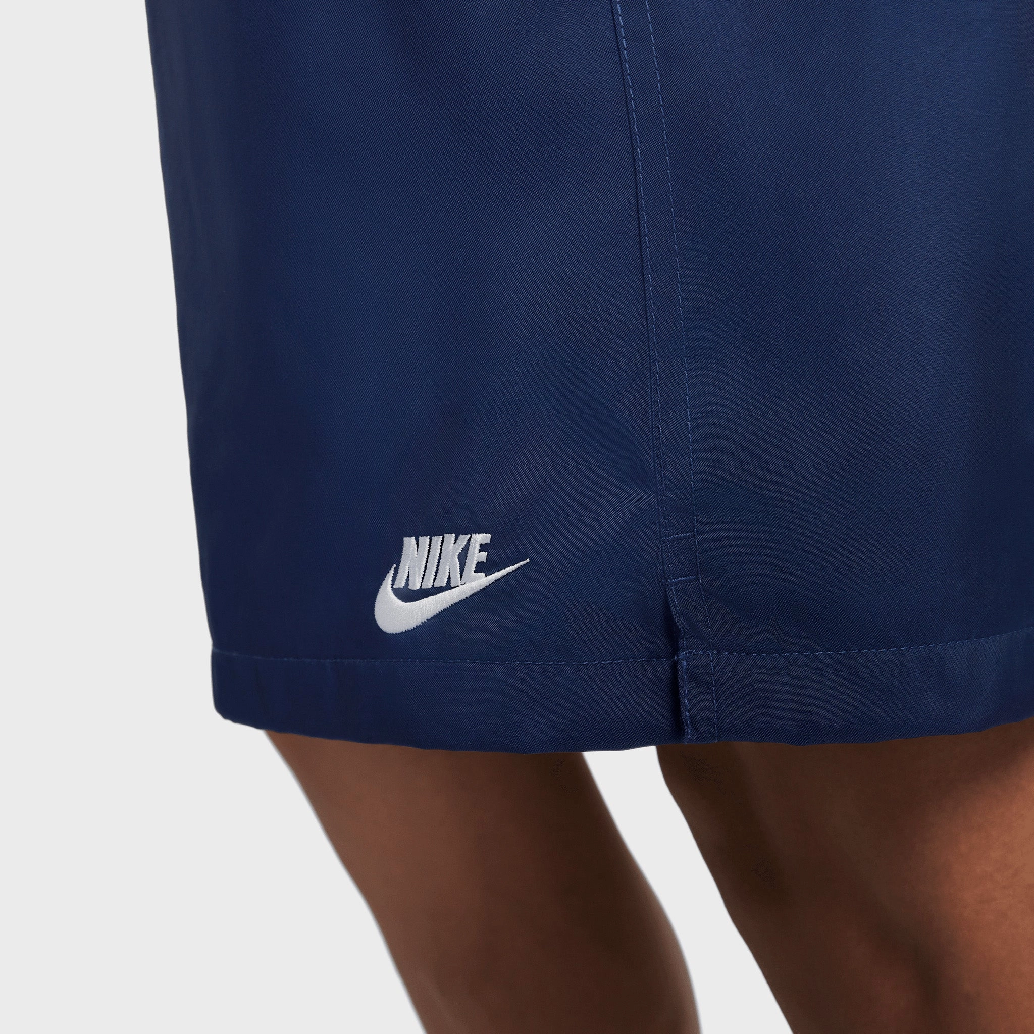 Nike Club Flow Shorts Midnight Navy / White