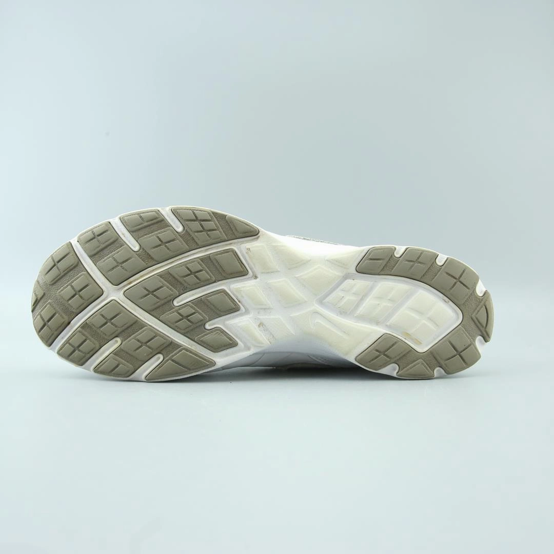 NIKE CORE MOTION 2