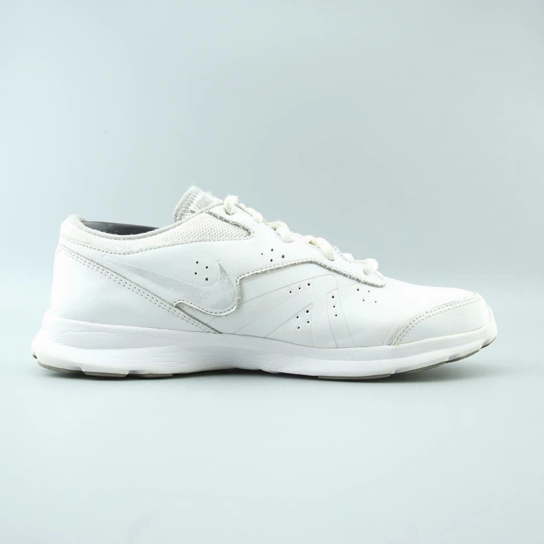 NIKE CORE MOTION 2