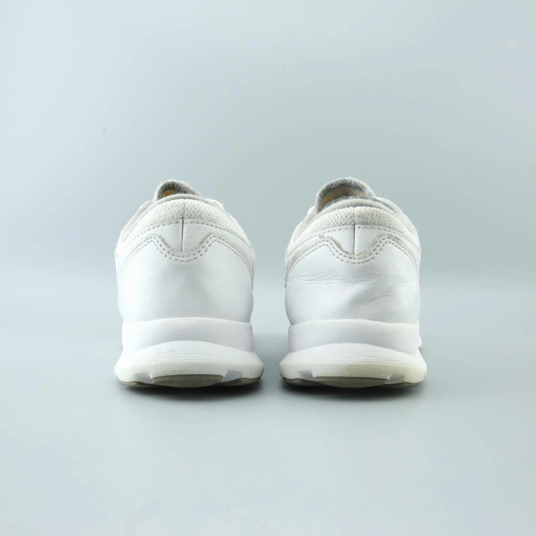 NIKE CORE MOTION 2