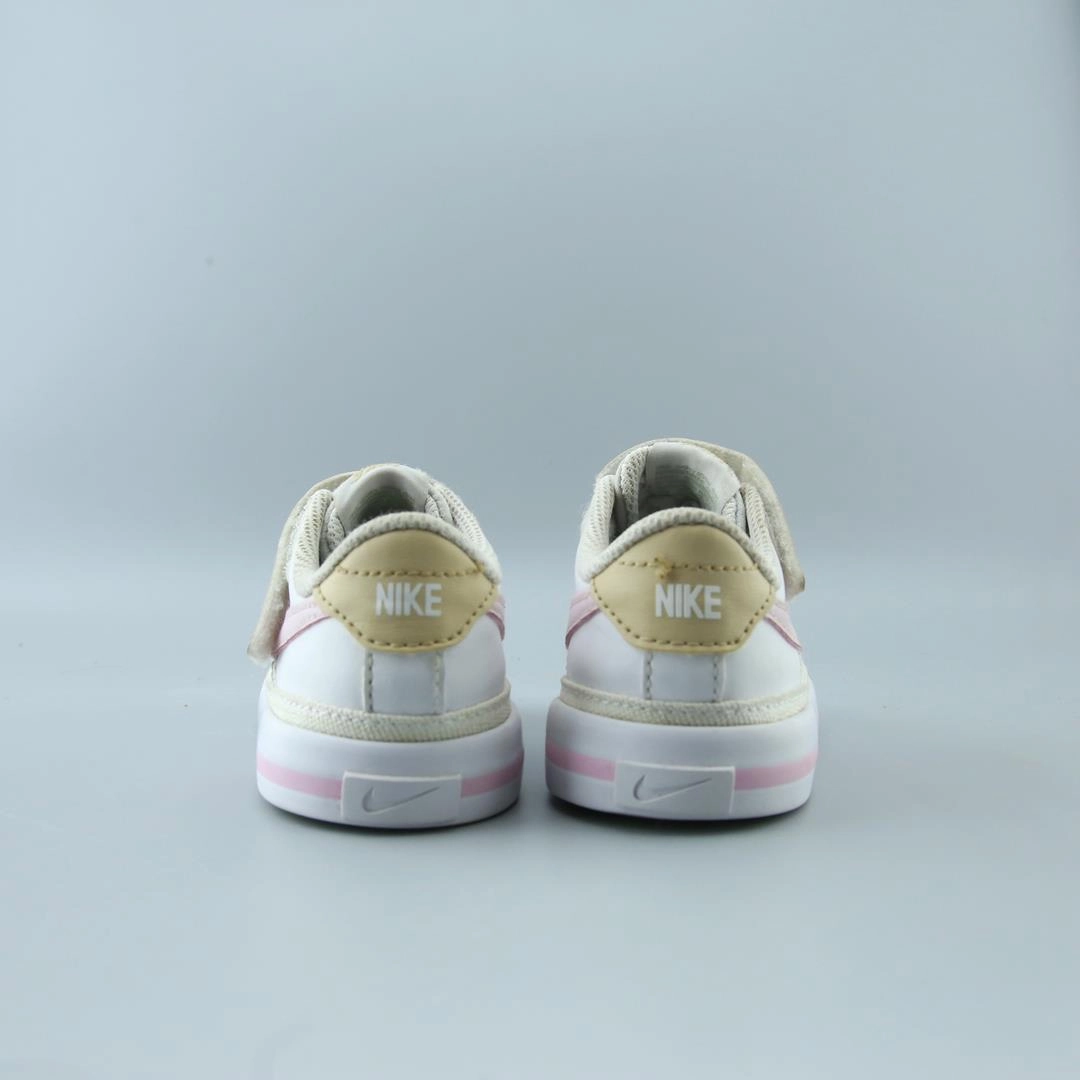 NIKE COURT LEGACY