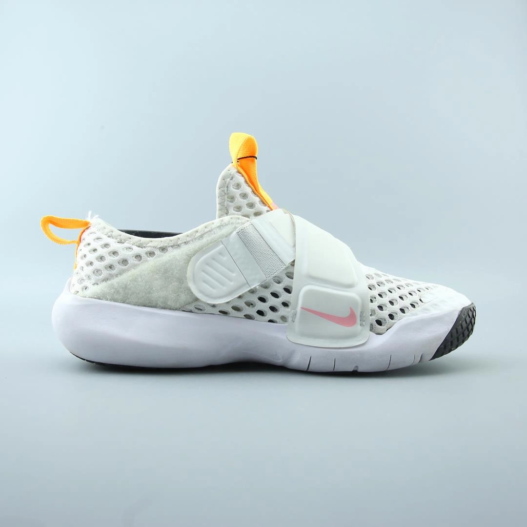 NIKE FLEX ADVANCE