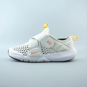 NIKE FLEX ADVANCE
