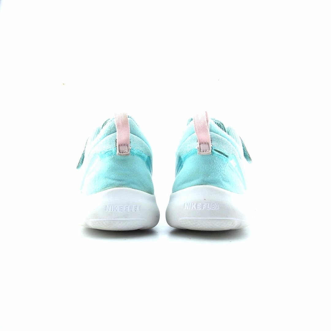NIKE FLEX EXPERIENCE  8