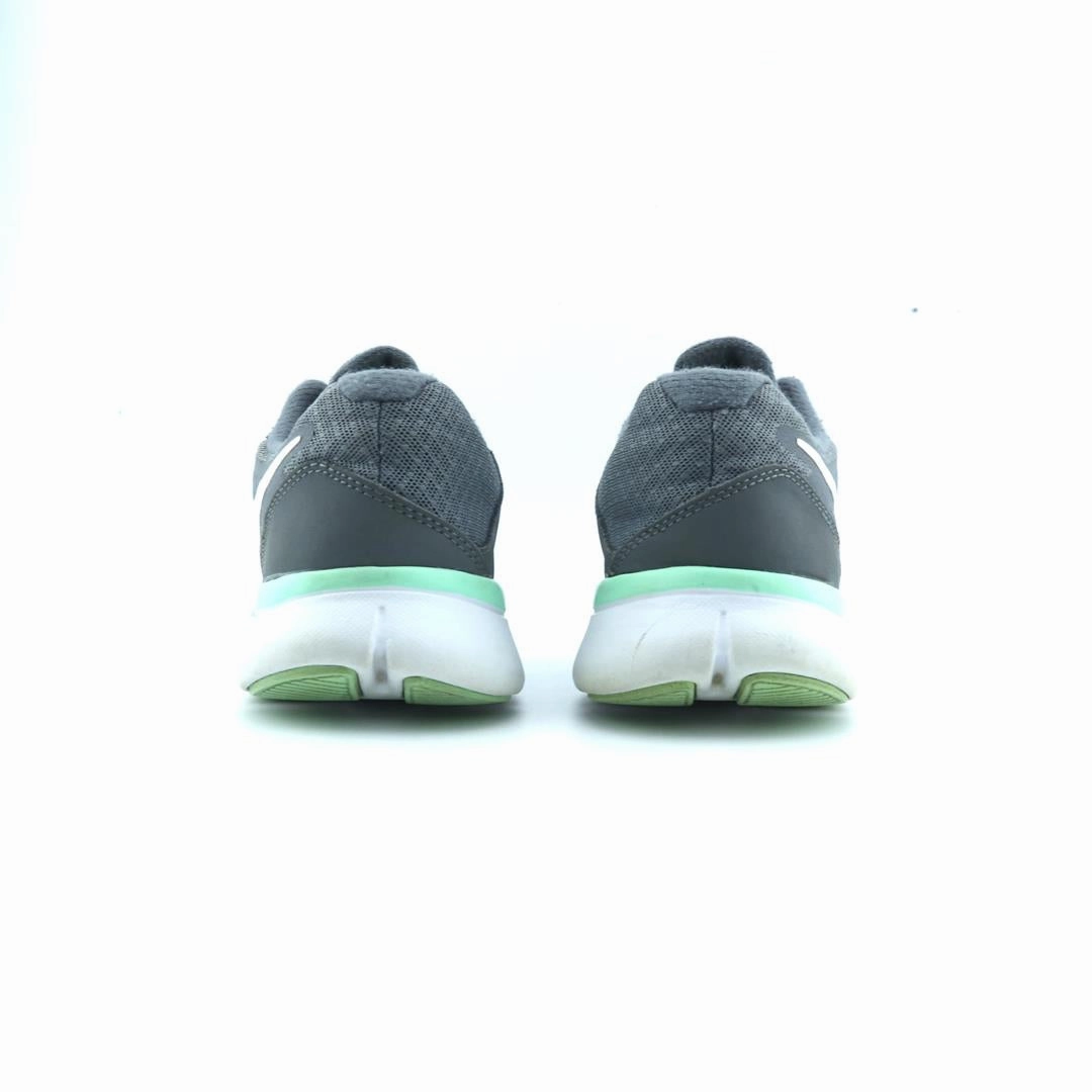 NIKE  FLEX EXPERIENCE RUN 3