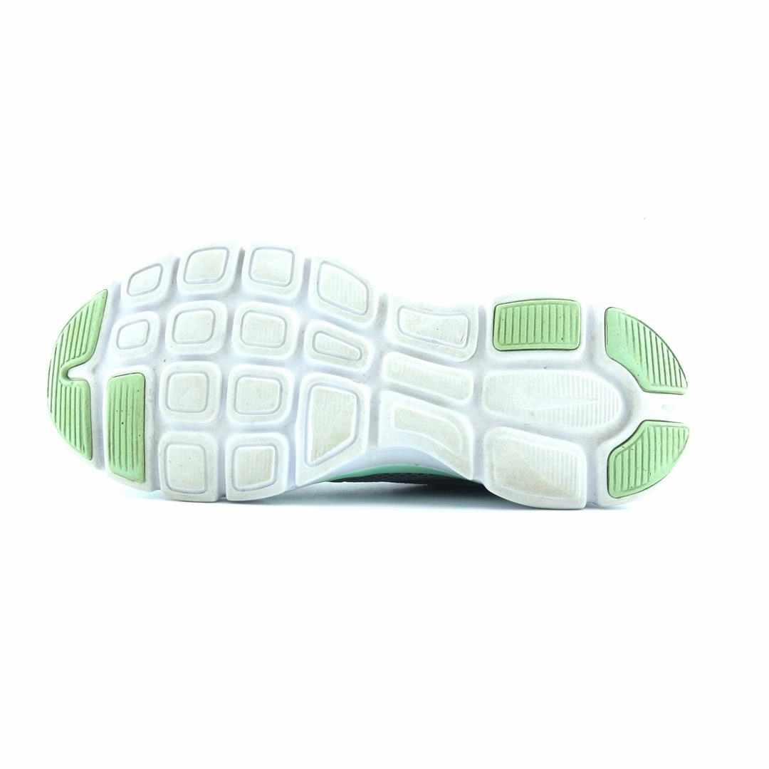 NIKE  FLEX EXPERIENCE RUN 3
