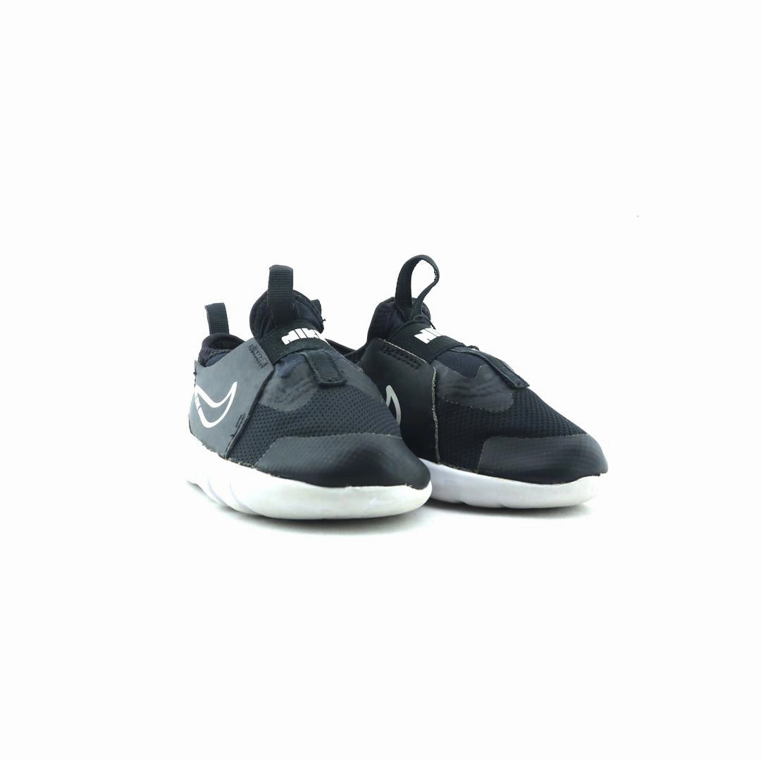 NIKE FLEX RUNNER 2