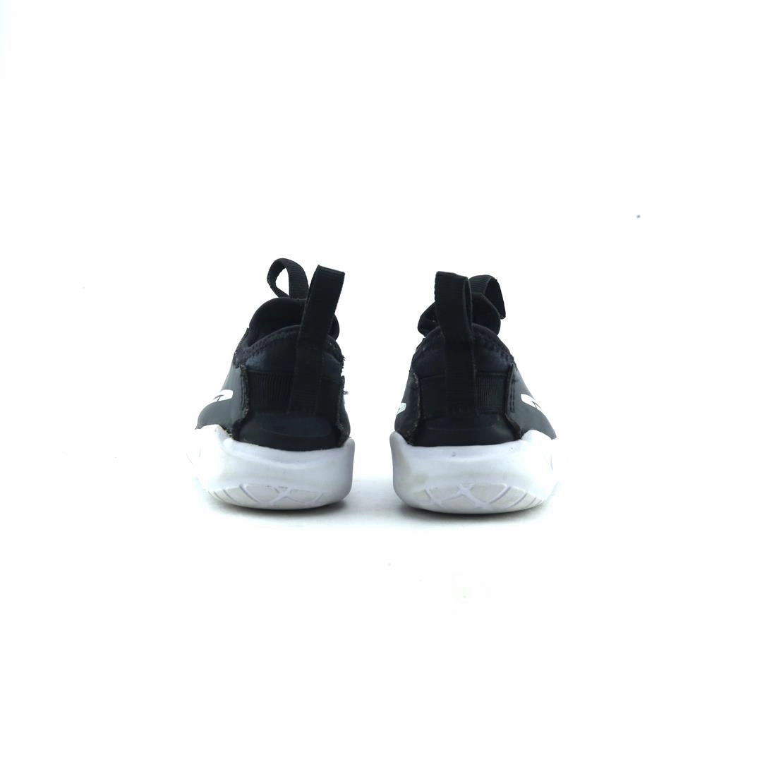 NIKE FLEX RUNNER 2