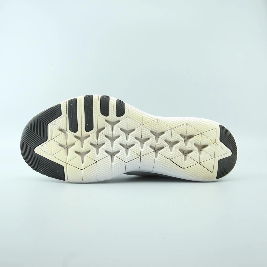 NIKE FLEX TR 9