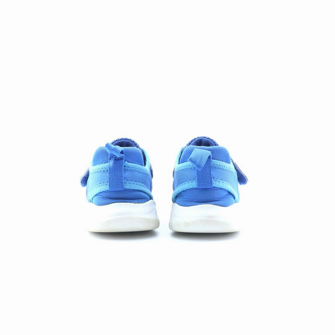 NIKE FREE RN