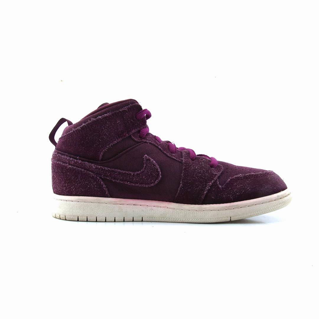 NIKE JORDAN 1 MID