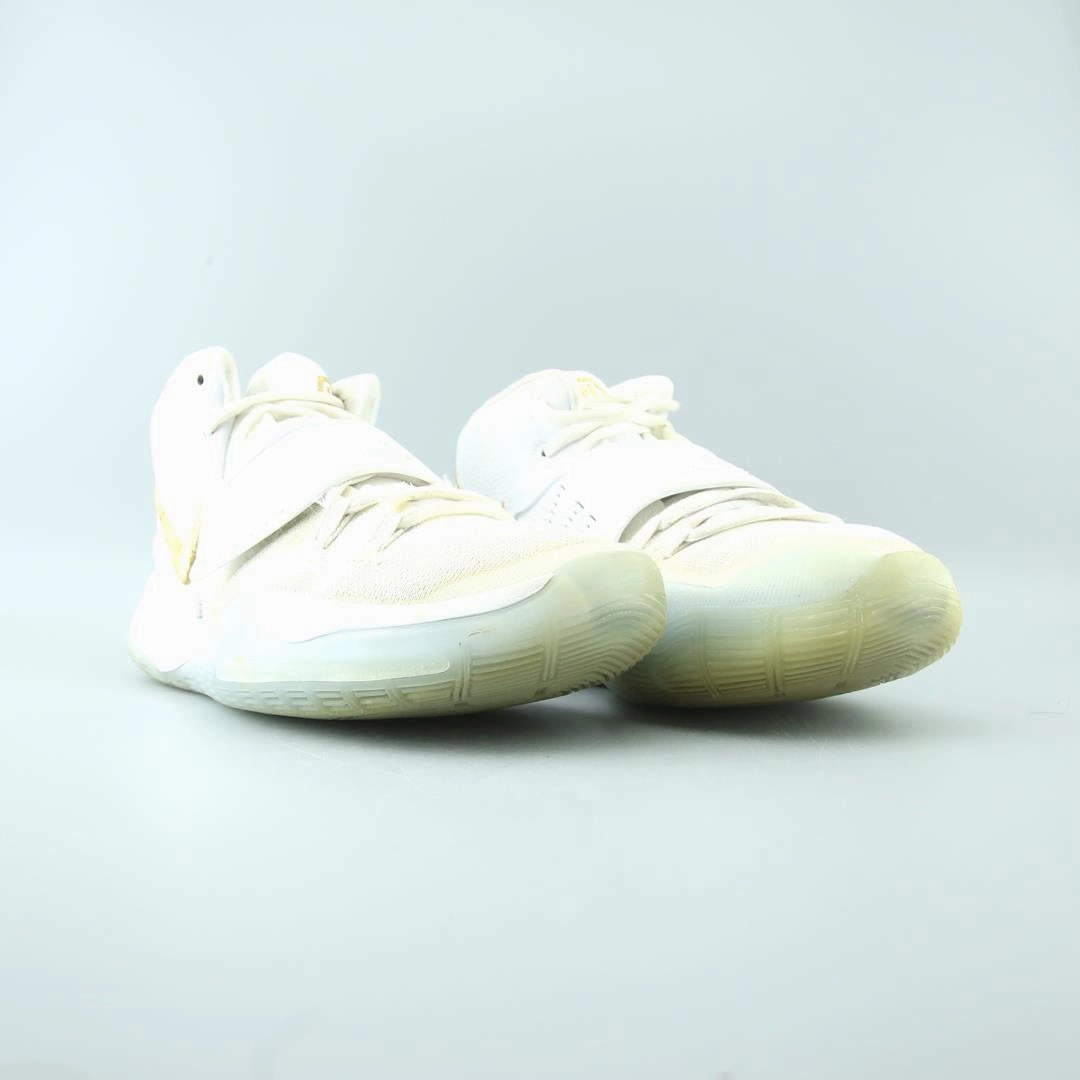 NIKE KYRIE 6