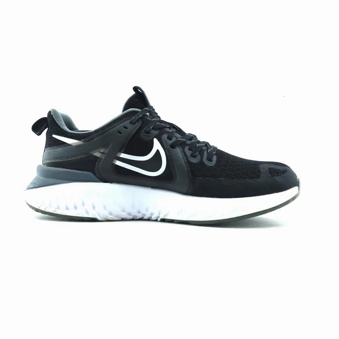 NIKE  LEGEND REACT 2