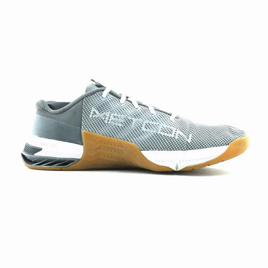 NIKE METCON 8