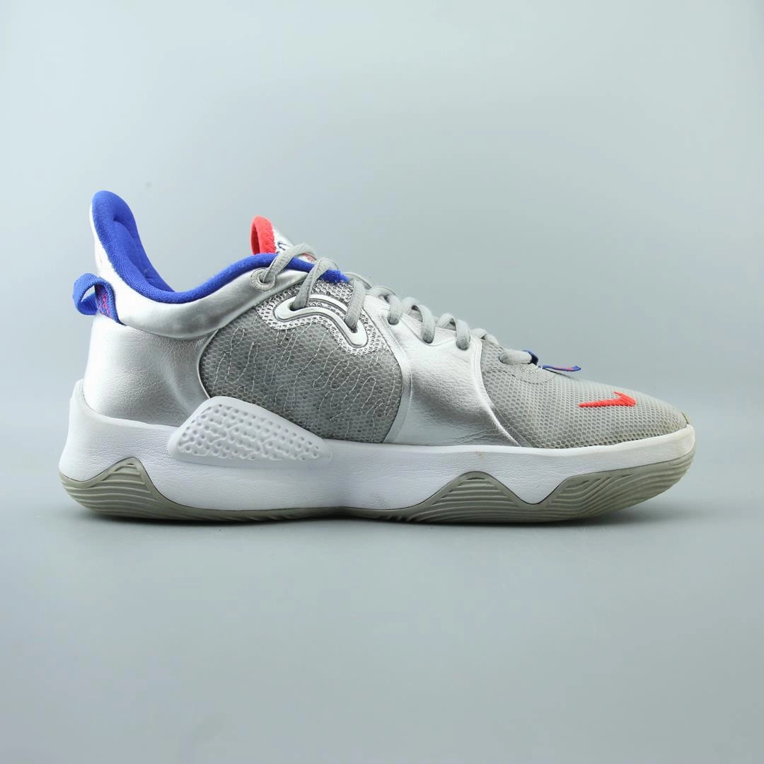 NIKE  PG 5