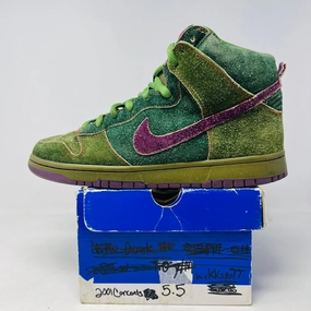 Nike SB Dunk High Skunk 420