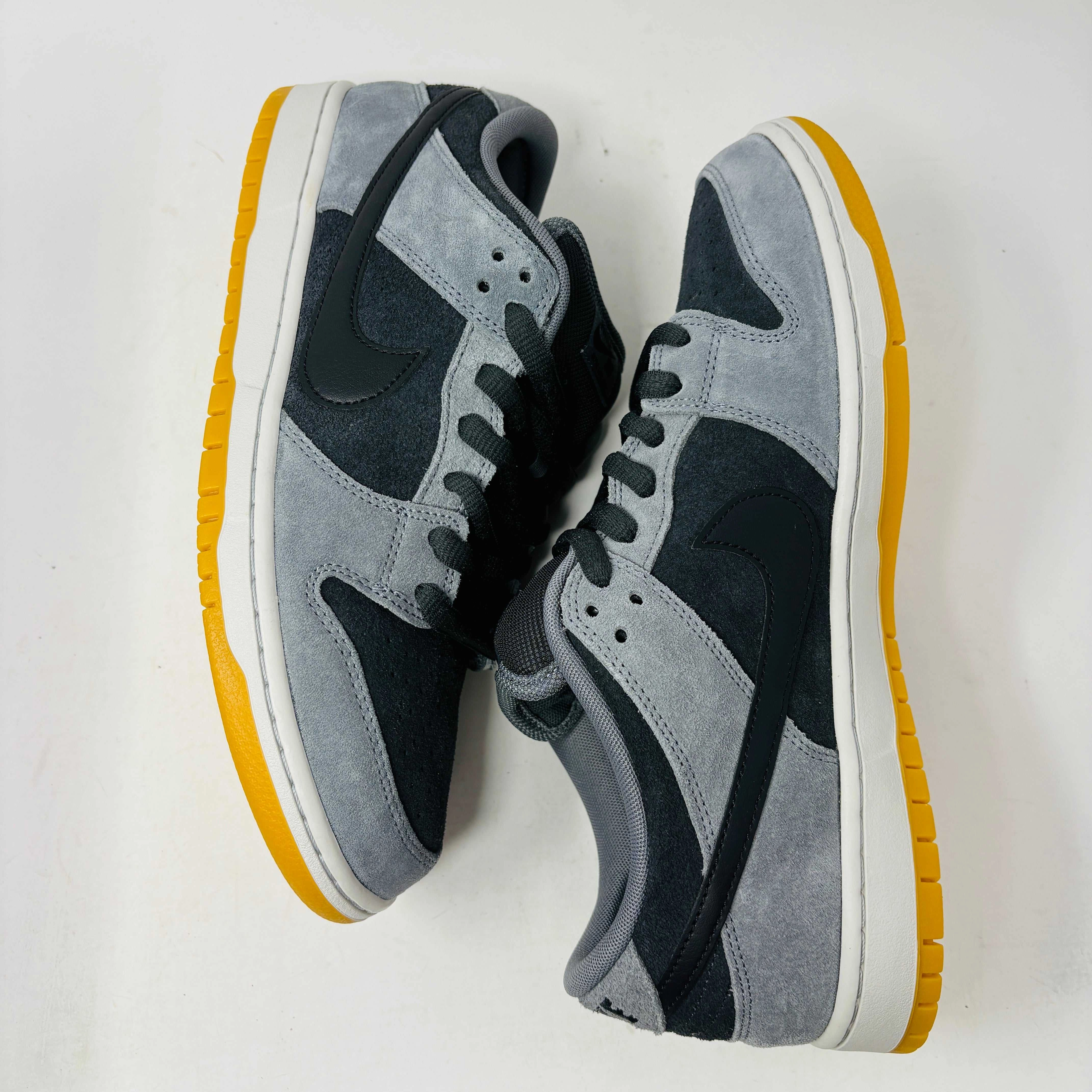 Nike SB Dunk Low Dark Smoke Grey