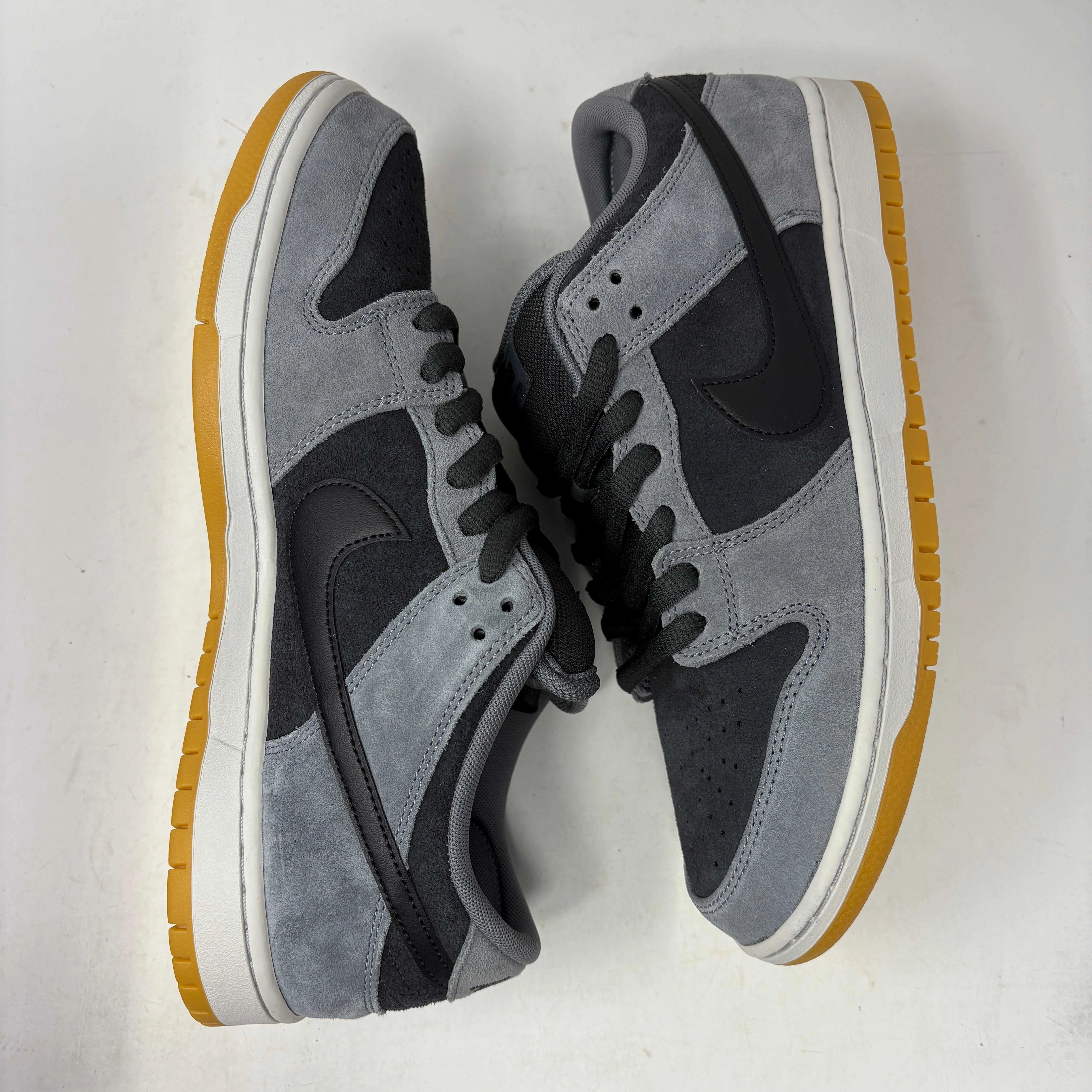 Nike SB Dunk Low Dark Smoke Grey