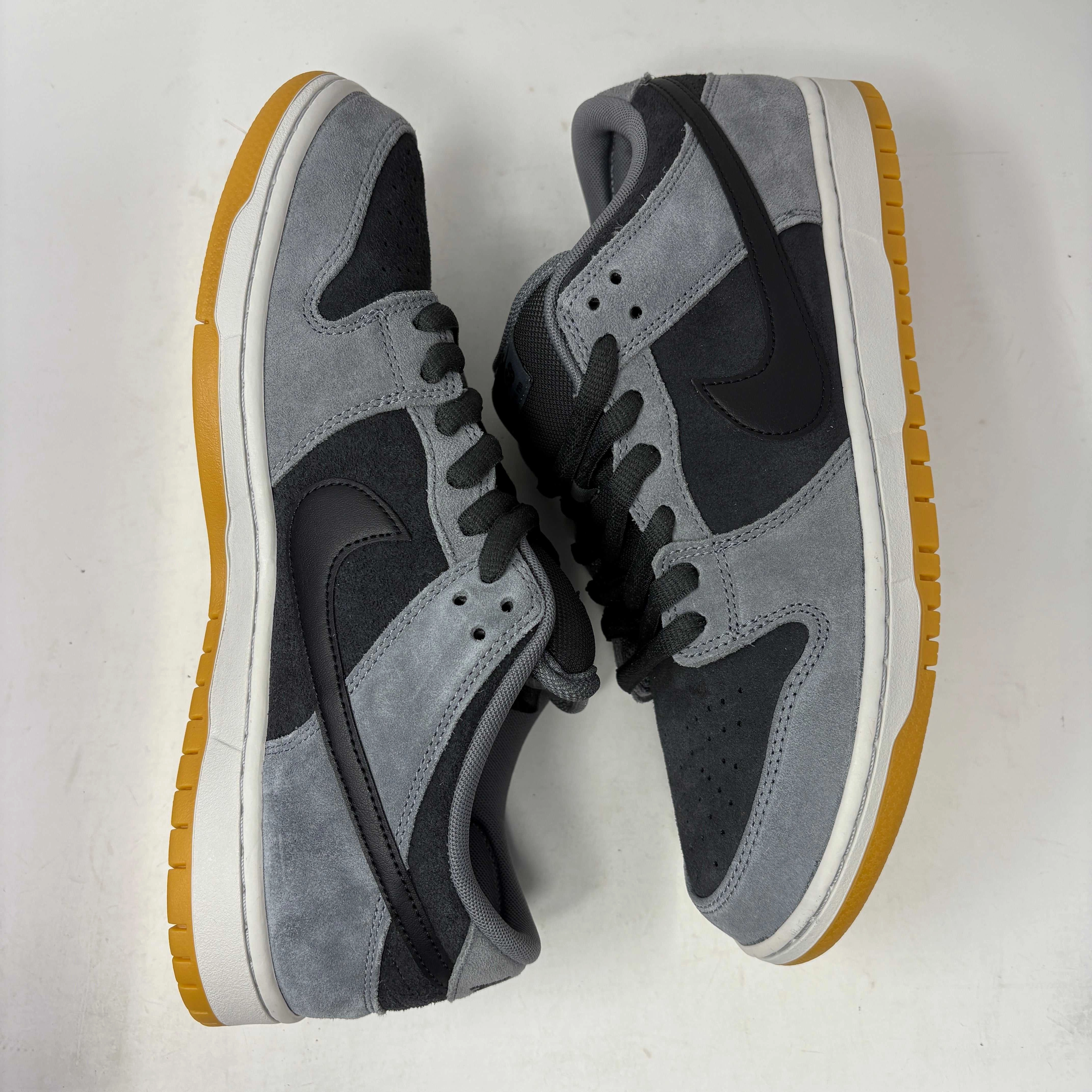 Nike SB Dunk Low Dark Smoke Grey