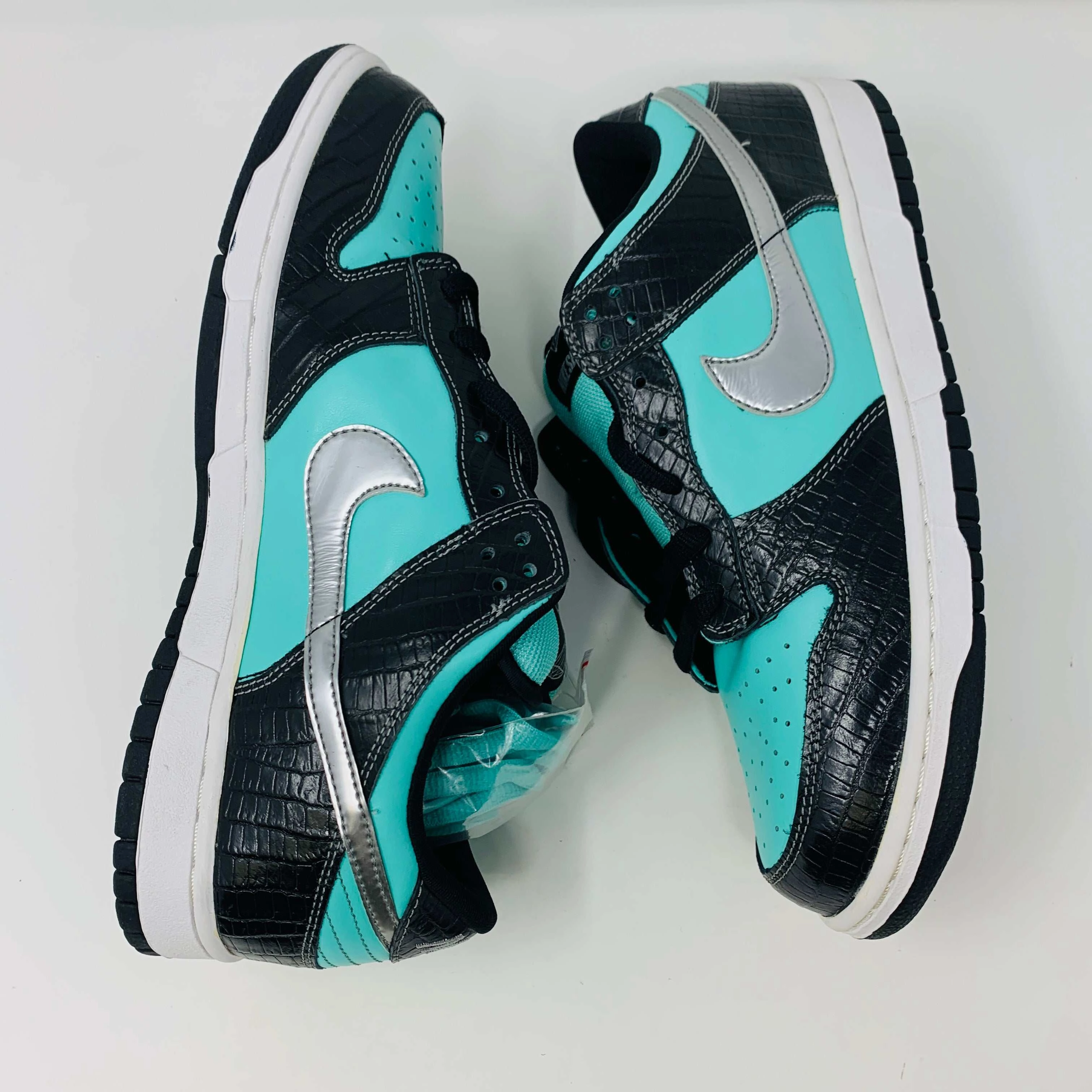 Nike SB Dunk Low Diamond Supply Co.