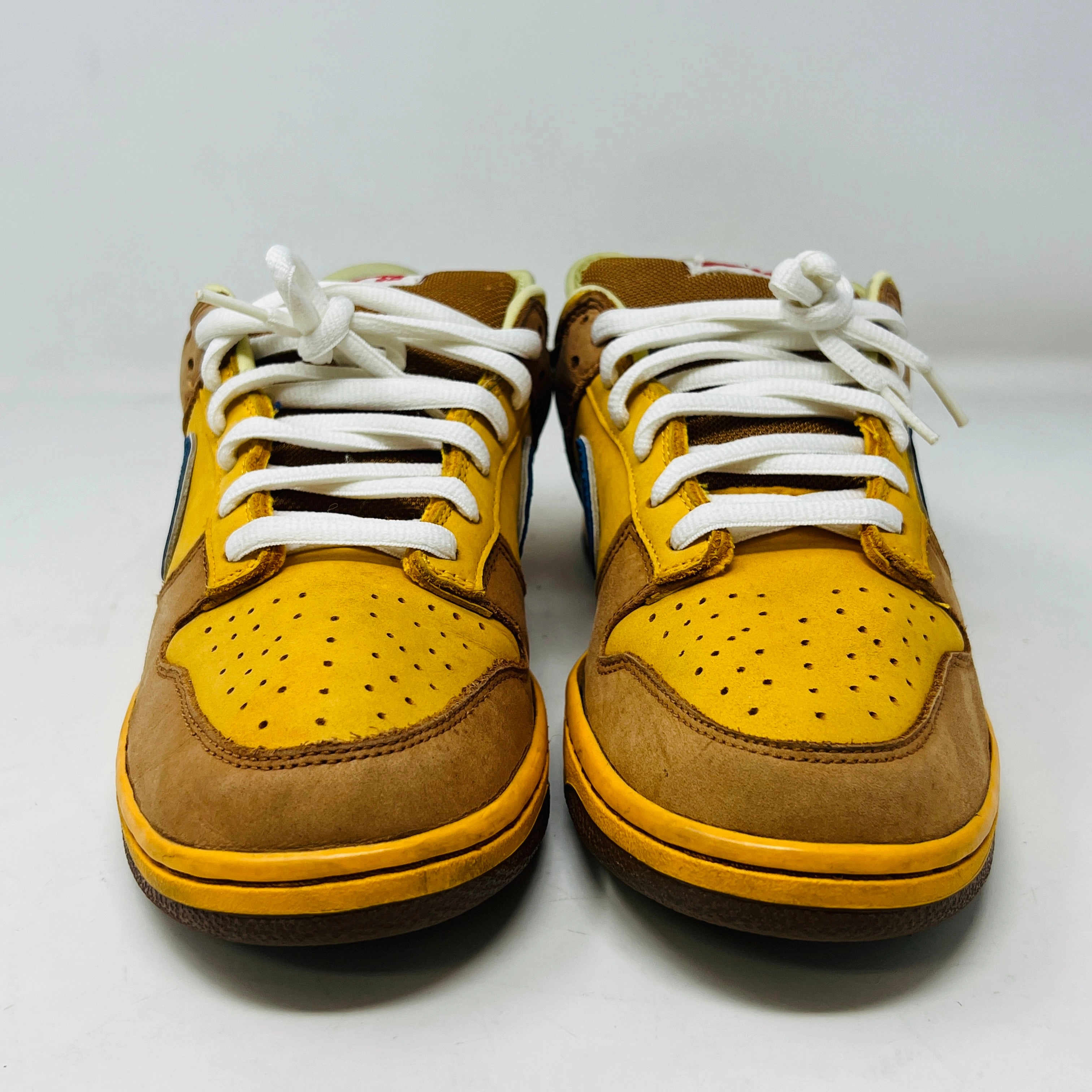 Nike SB Dunk Low Newcastle Brown Ale
