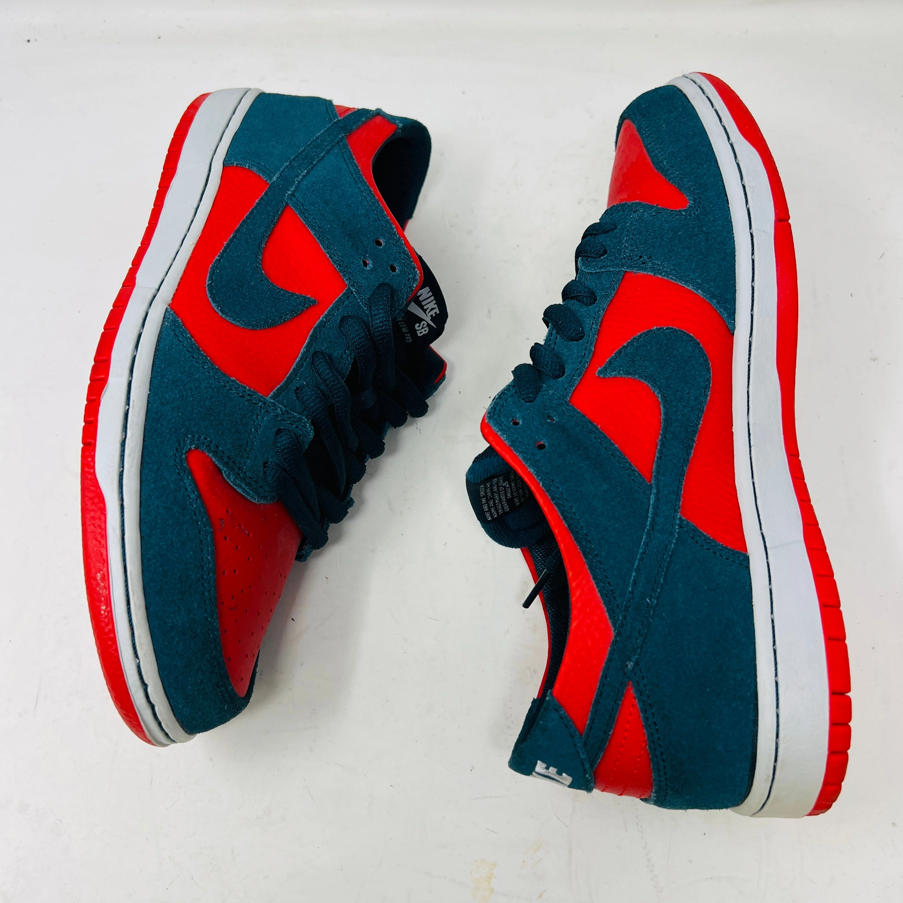 Nike SB Dunk Low Reverse Shark