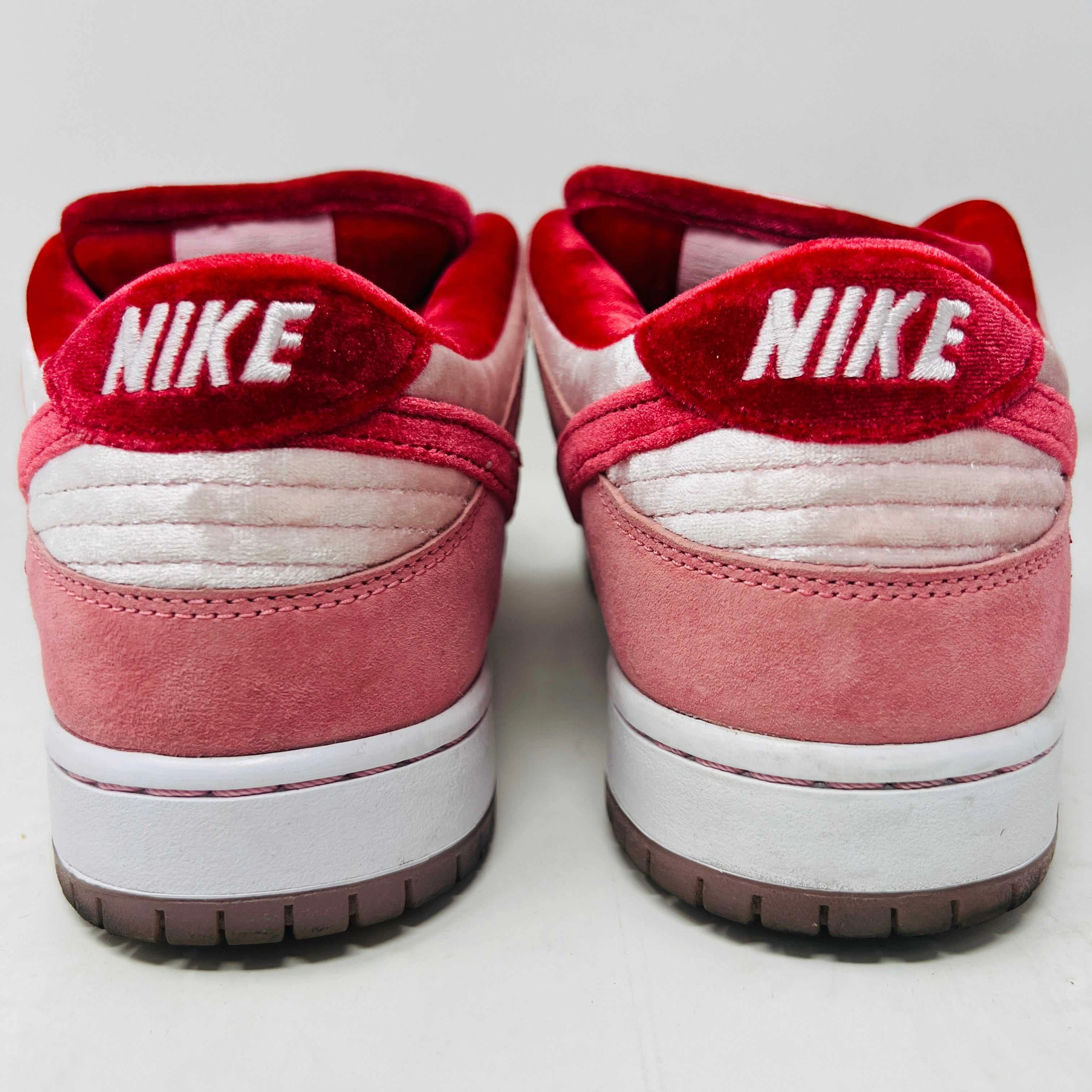 Nike SB Dunk Low StrangeLove Skateboards