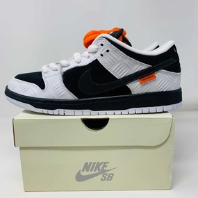 Nike SB Dunk Low TIGHTBOOTH