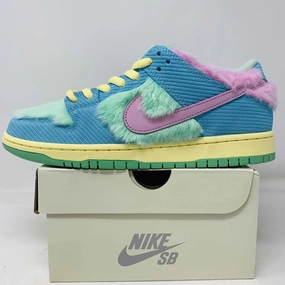Nike SB Dunk Low Verdy Visty