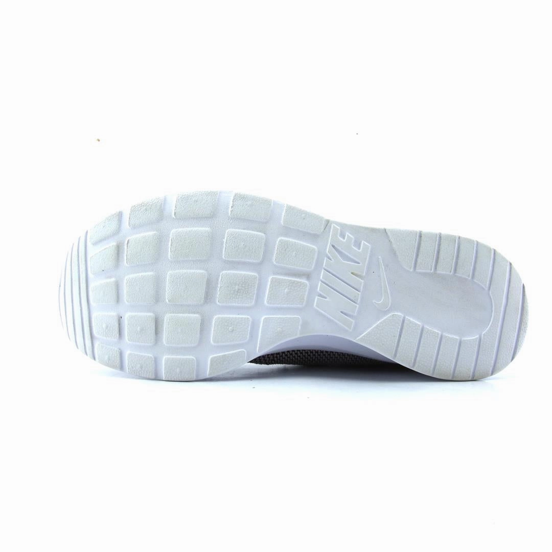 NIKE TANJUN