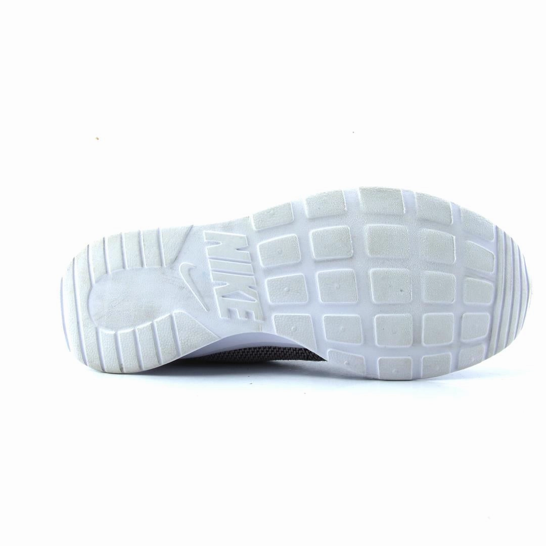 NIKE TANJUN