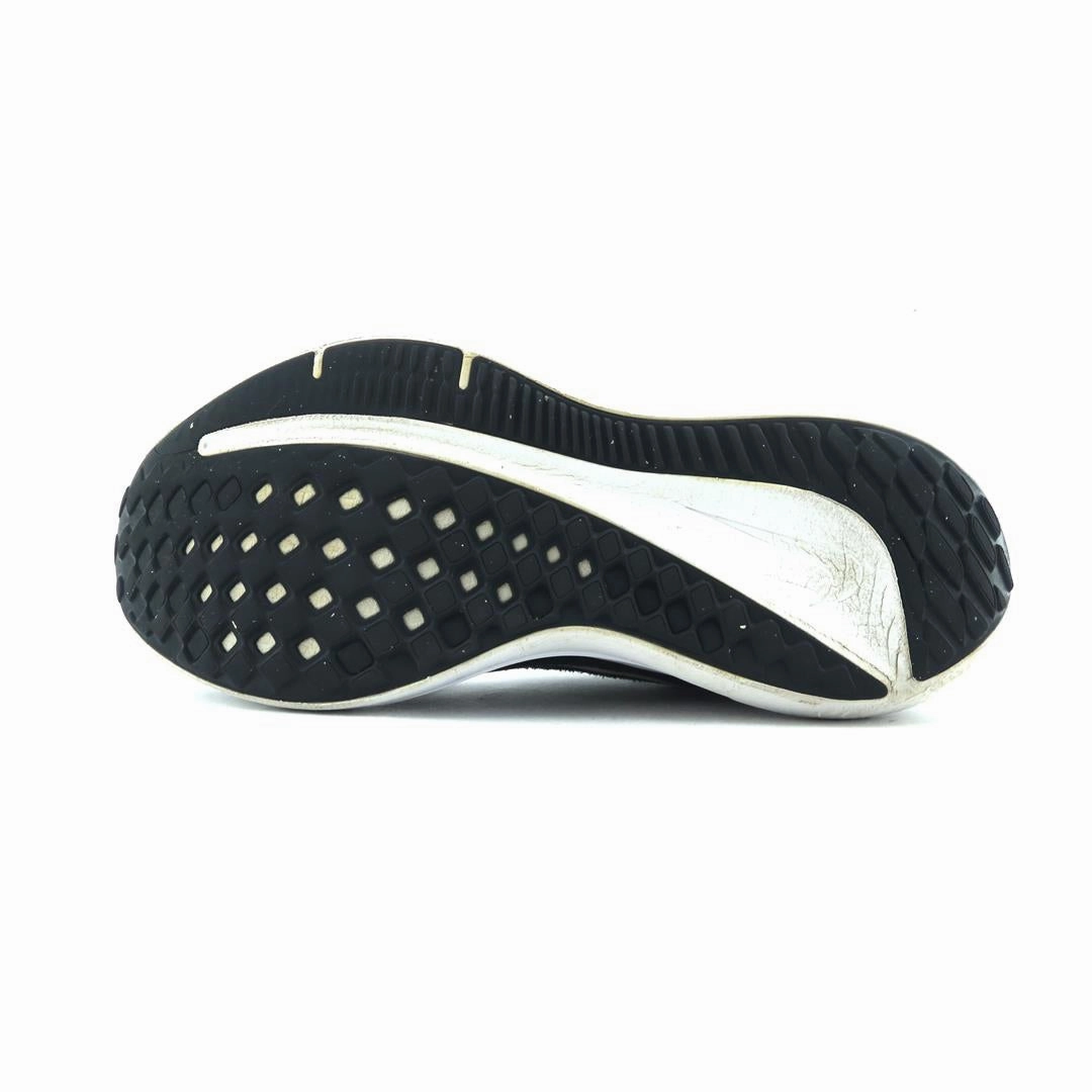 NIKE WINFLO 10