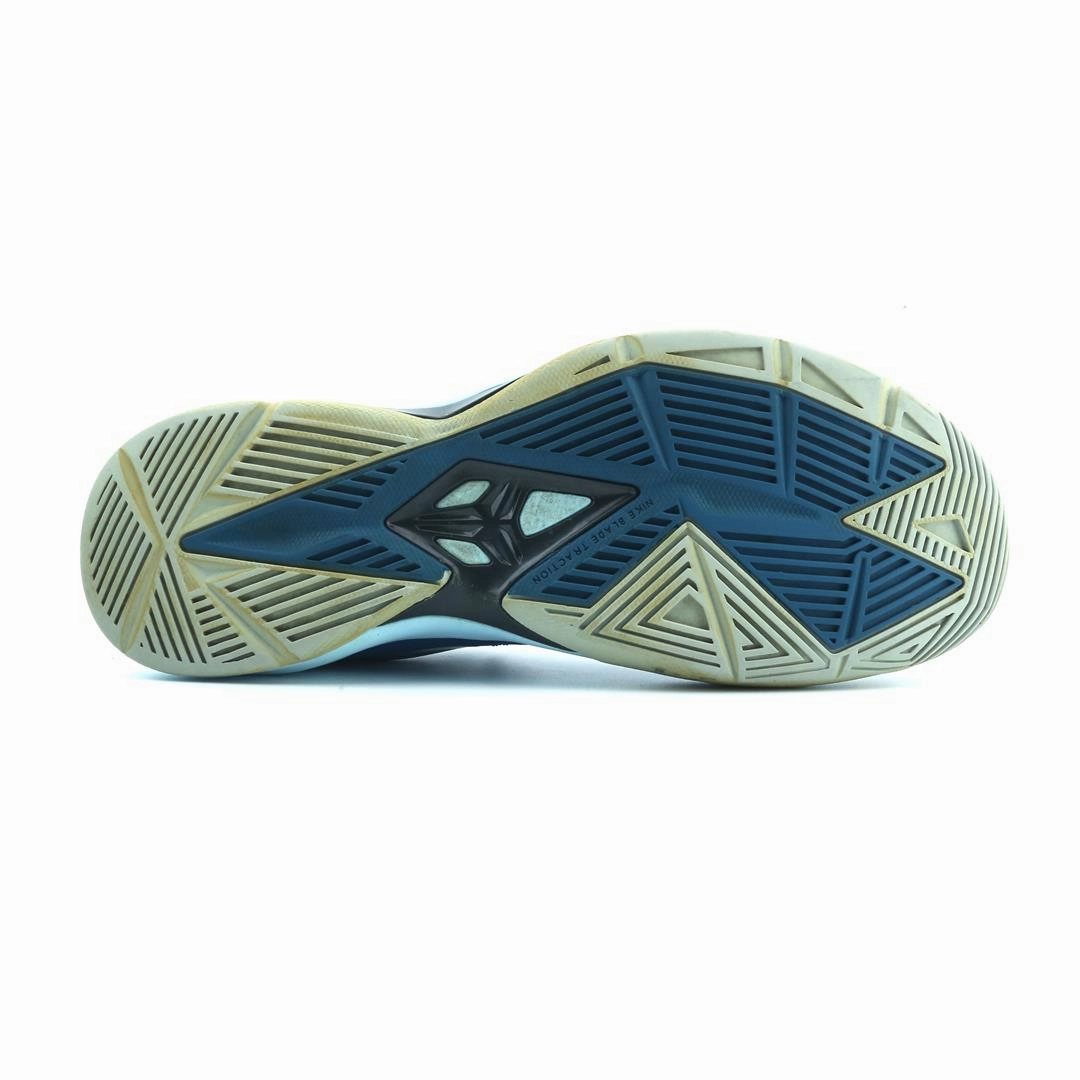 NIKE  ZOOM KOBE VENOMENON 4